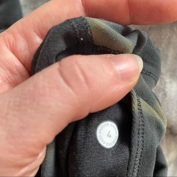 ❌SOLD❌ Lululemon Align Diamond Dye 21 inch - Picture 2 of 6